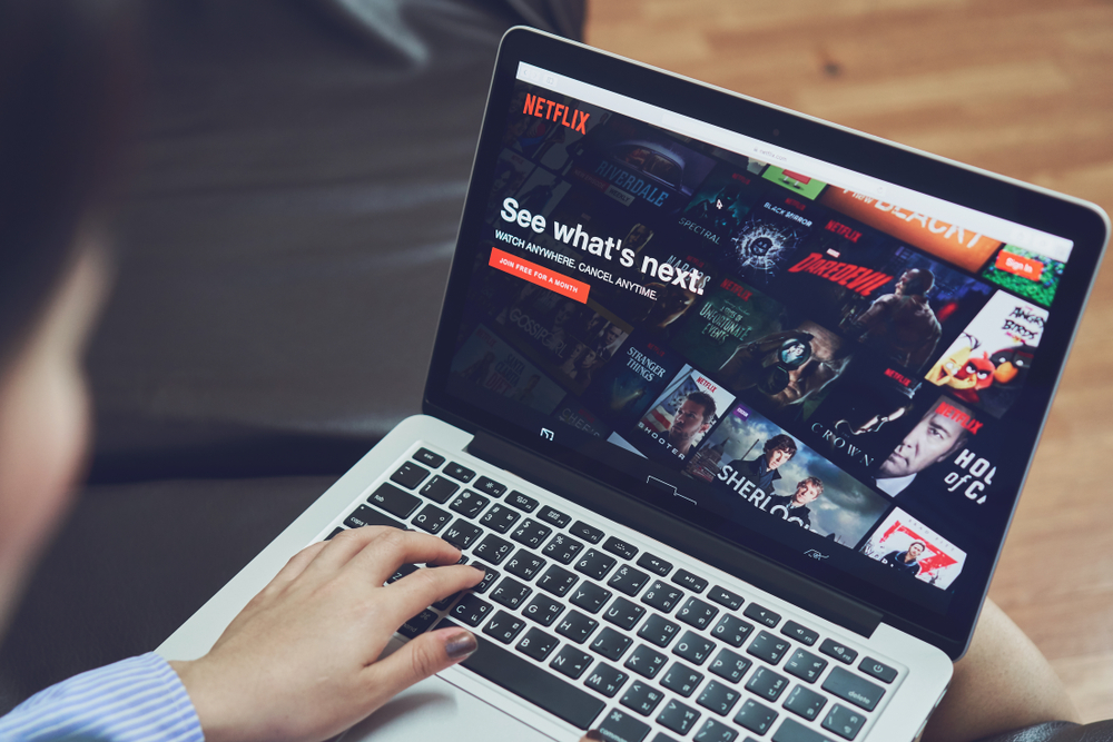 Corte de juros na Zona do Euro, balanço da Netflix e imigração como foco nas eleições dos EUA: veja os destaques desta quinta (17)