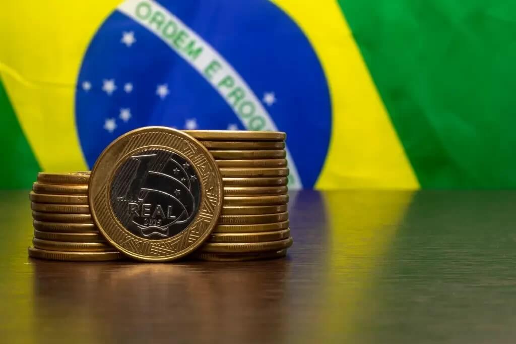 Brasil espera dados da arrecadação de abril, enquanto EUA aguarda ata do FED e resultados de Nvidia nesta semana