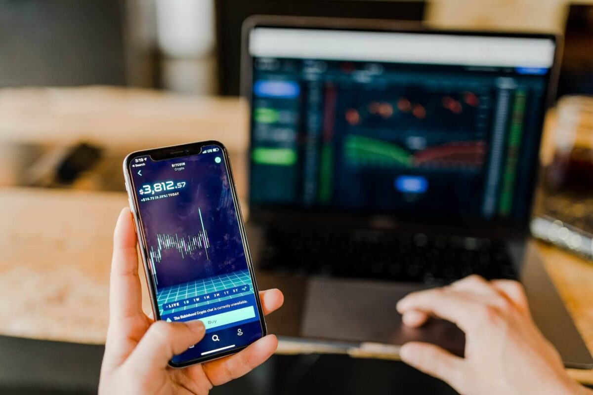 BDRs têm deixado o Ibovespa ‘no chinelo’ em 2023; além de Amazon (AMZN34), veja mais 4 ações internacionais para comprar sem abrir conta lá fora