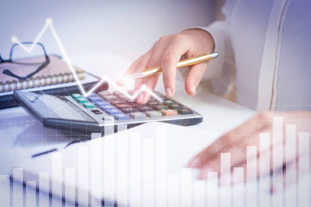 Imagem representando o IGP-DI, mostrando uma pessoa calculando índices e inflação. mercado