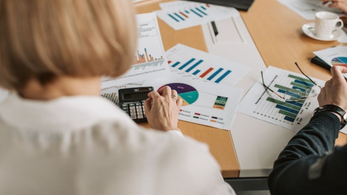 Analista vê oportunidades mesmo com nova taxação e indica 3 emissores atrativos; confira