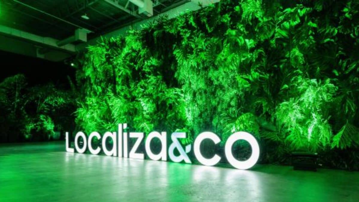 Localiza (RENT3) cai 15% em um mês e 3% em um dia: o que fazer com a ação?