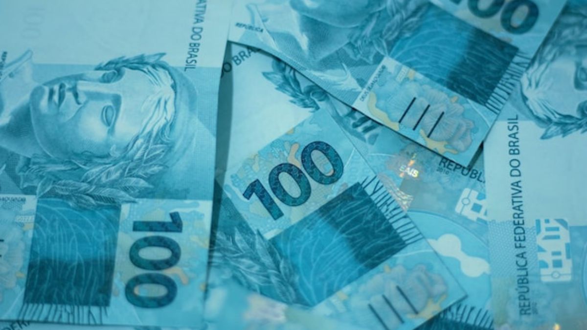 Restrições do Conselho Monetário Nacional a títulos da renda fixa provoca corrida por debêntures isentas; Analista Laís Costa recomenda quatro
