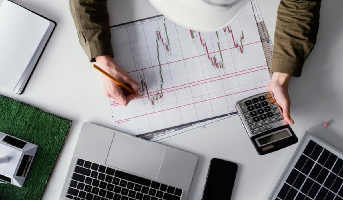 Em dia de ajustes nas bolsas globais, mercado digere resultado aquém do esperado da Vale (VALE3); veja os destaques desta sexta (23)