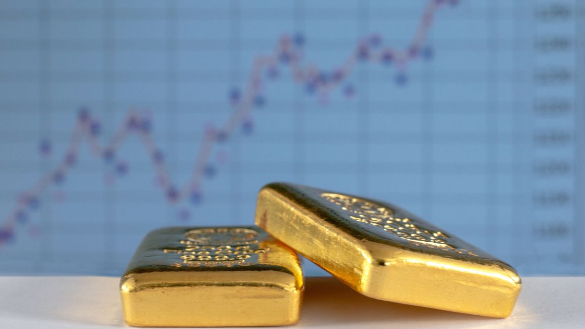 Ouro e prata: Em qual dos metais preciosos investir no cenário atual? Analistas opinam