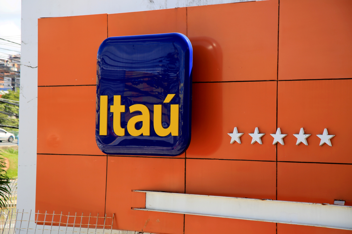 itaú unibanco itub4 dividendos